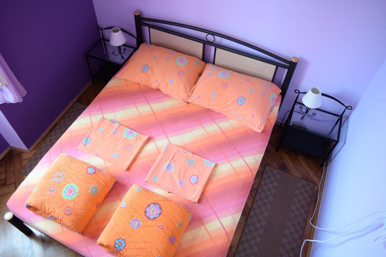 Old Town Hostel Спліт Екстер'єр фото